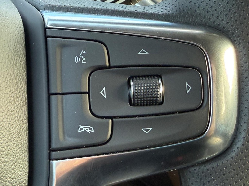 Chevrolet Blazer Vehicle Full-screen Gallery Image 15