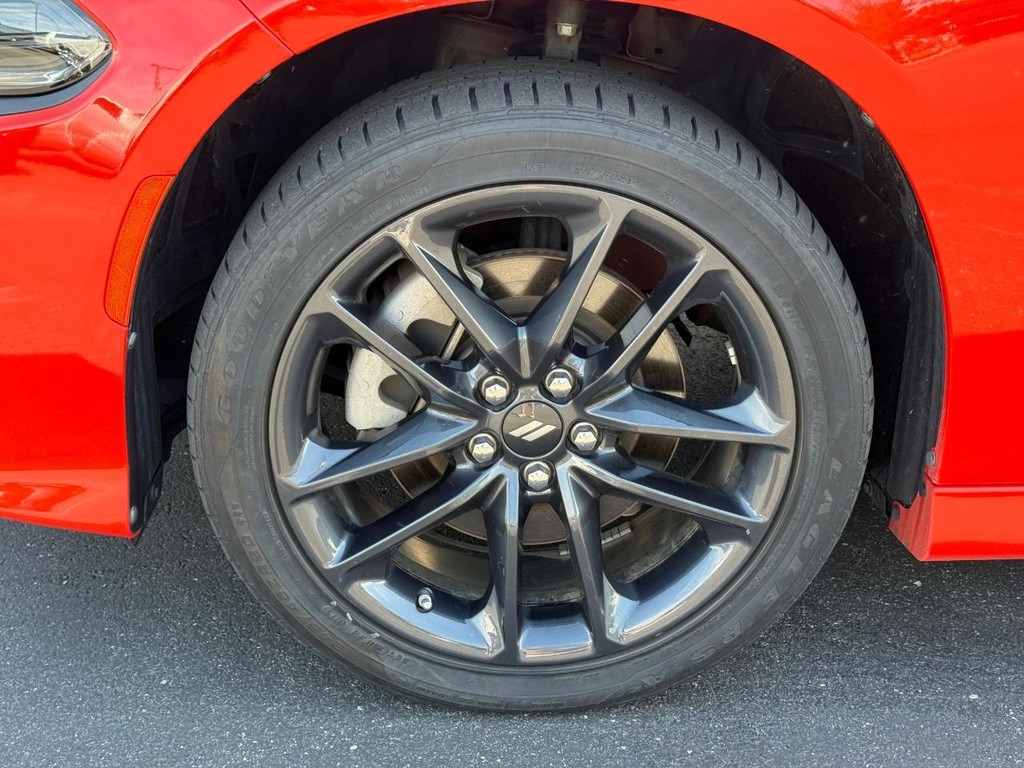 Dodge Charger Vehicle Full-screen Gallery Image 08