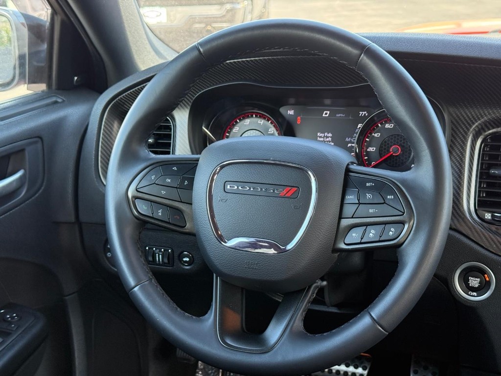 Dodge Charger Vehicle Full-screen Gallery Image 13