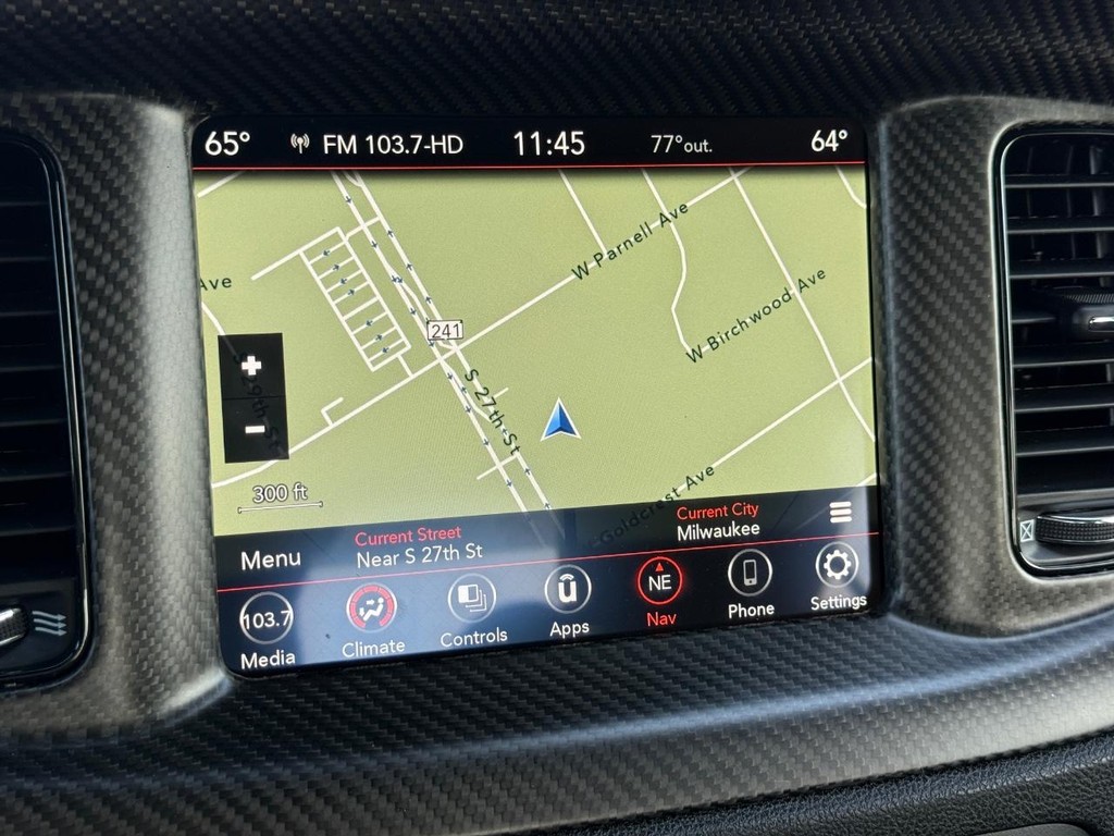 Dodge Charger Vehicle Full-screen Gallery Image 17