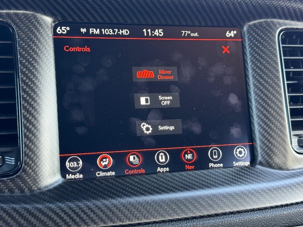 Dodge Charger Vehicle Full-screen Gallery Image 18