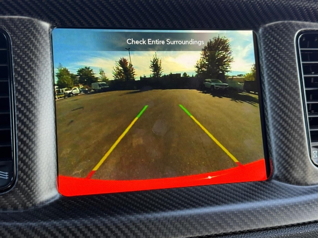 Dodge Charger Vehicle Full-screen Gallery Image 19