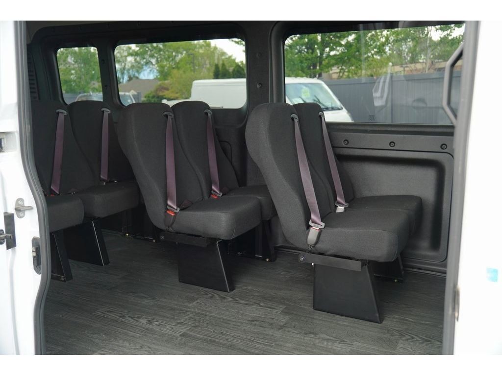 Ram ProMaster Window Van Vehicle Full-screen Gallery Image 09