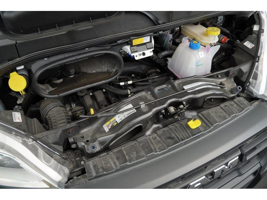 Ram ProMaster Window Van Vehicle Full-screen Gallery Image 18