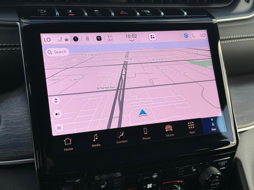 Jeep Grand Cherokee L Vehicle Full-screen Gallery Image 30