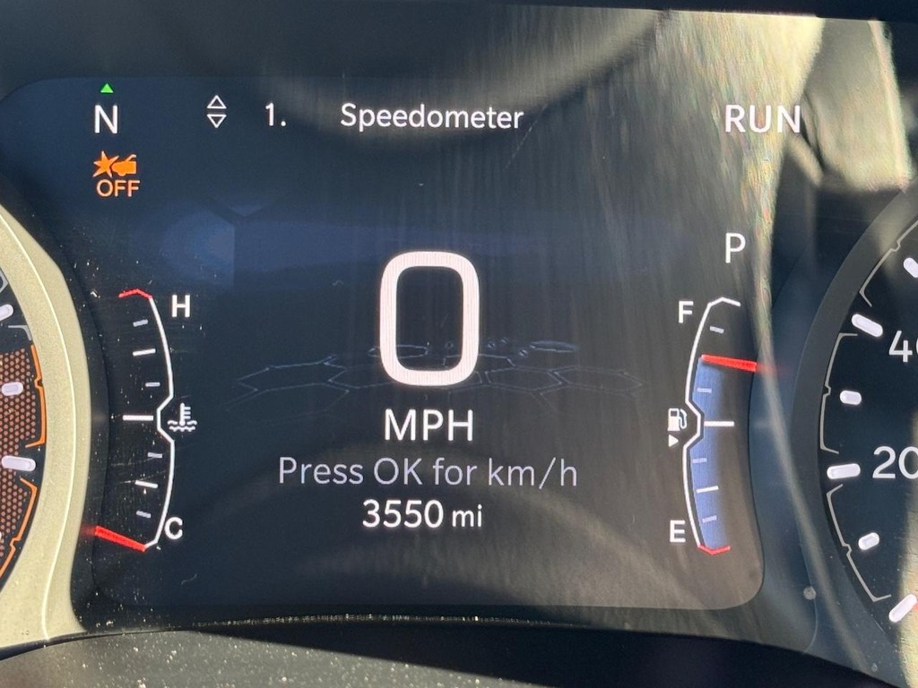 Jeep Compass Vehicle Full-screen Gallery Image 22