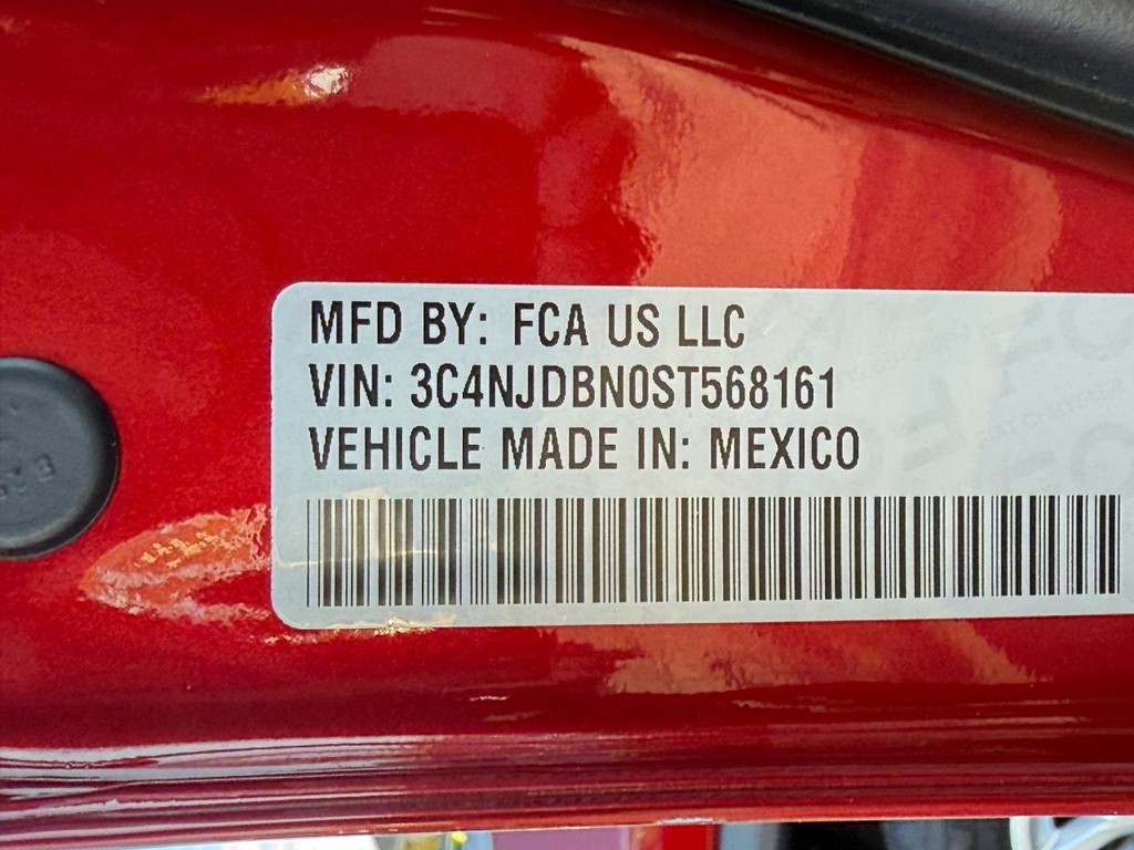 Jeep Compass Vehicle Full-screen Gallery Image 26