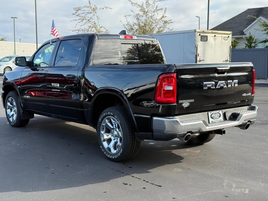 Ram 1500 Vehicle Full-screen Gallery Image 06