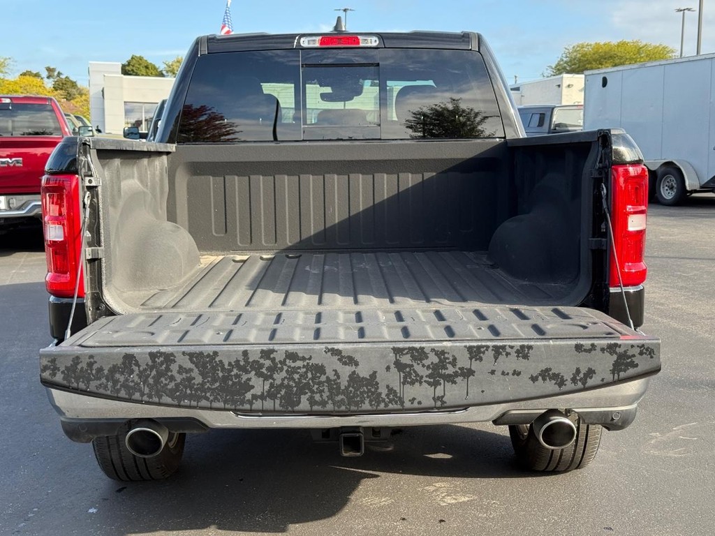 Ram 1500 Vehicle Full-screen Gallery Image 07