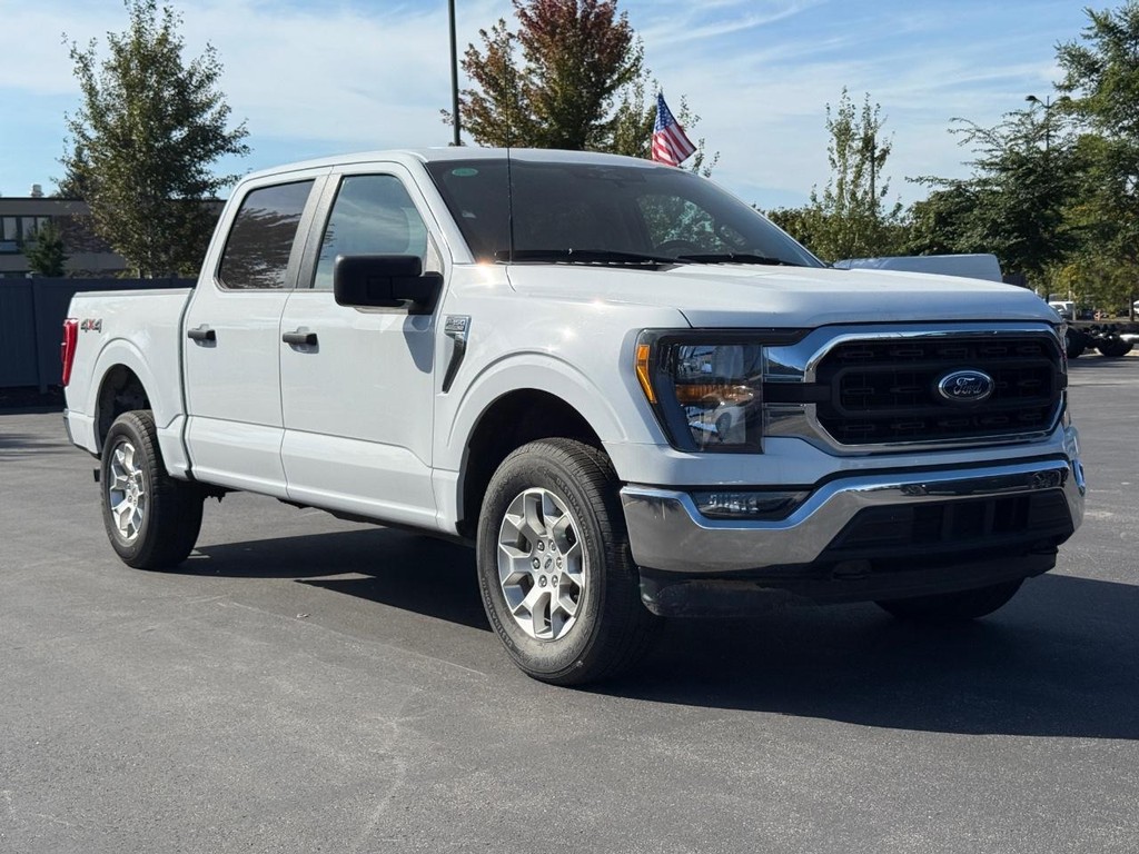 Ford F-150 Vehicle Full-screen Gallery Image 02