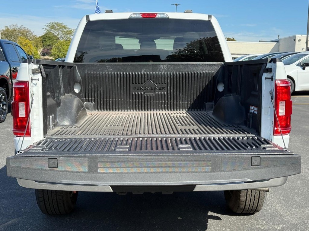 Ford F-150 Vehicle Full-screen Gallery Image 07