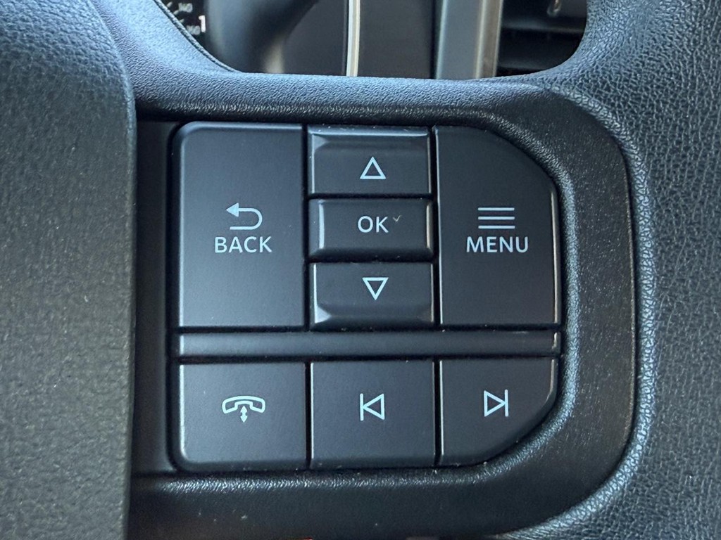 Ford F-150 Vehicle Full-screen Gallery Image 16