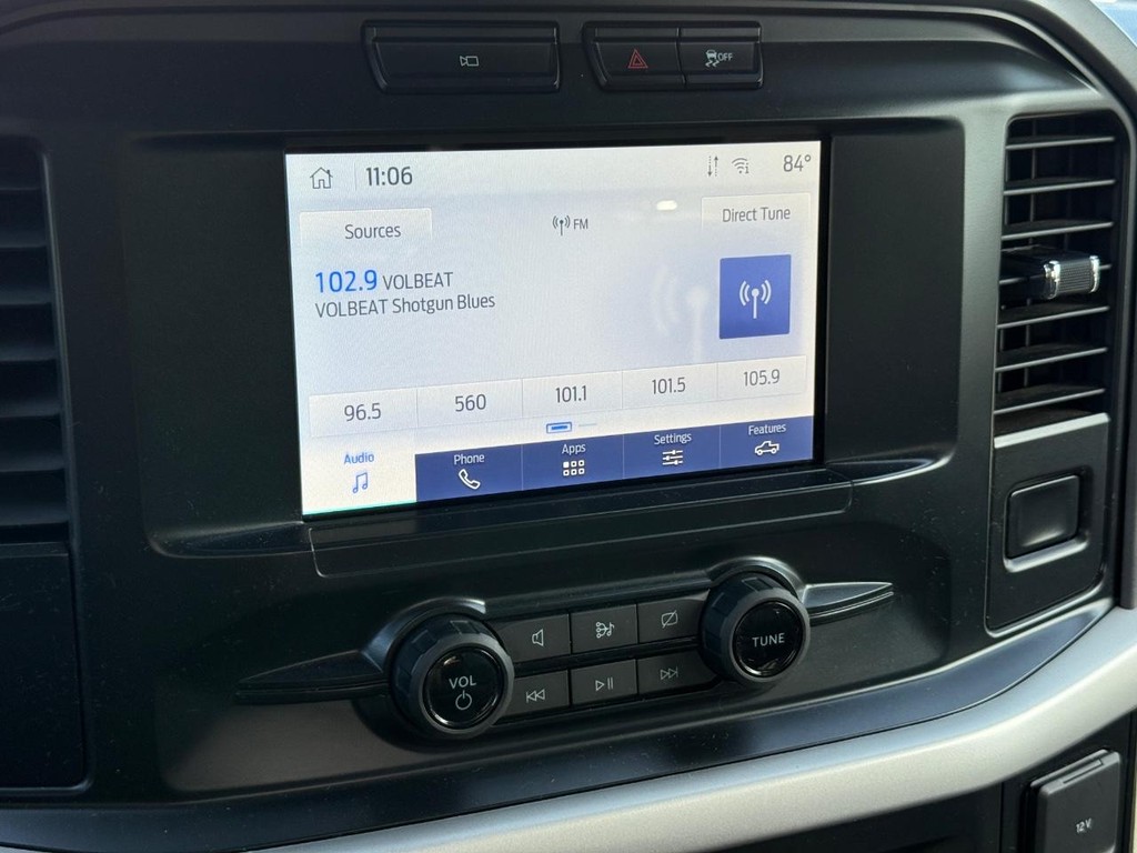 Ford F-150 Vehicle Full-screen Gallery Image 17