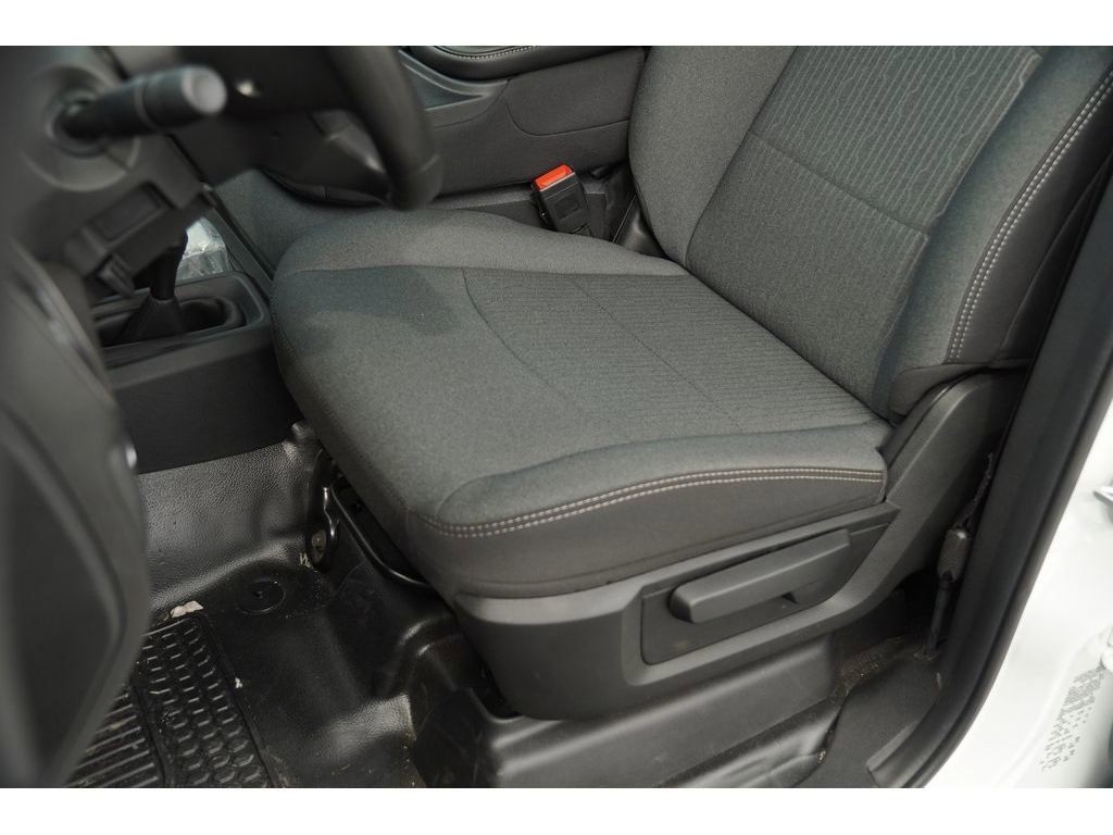 Ram 2500 Vehicle Full-screen Gallery Image 08