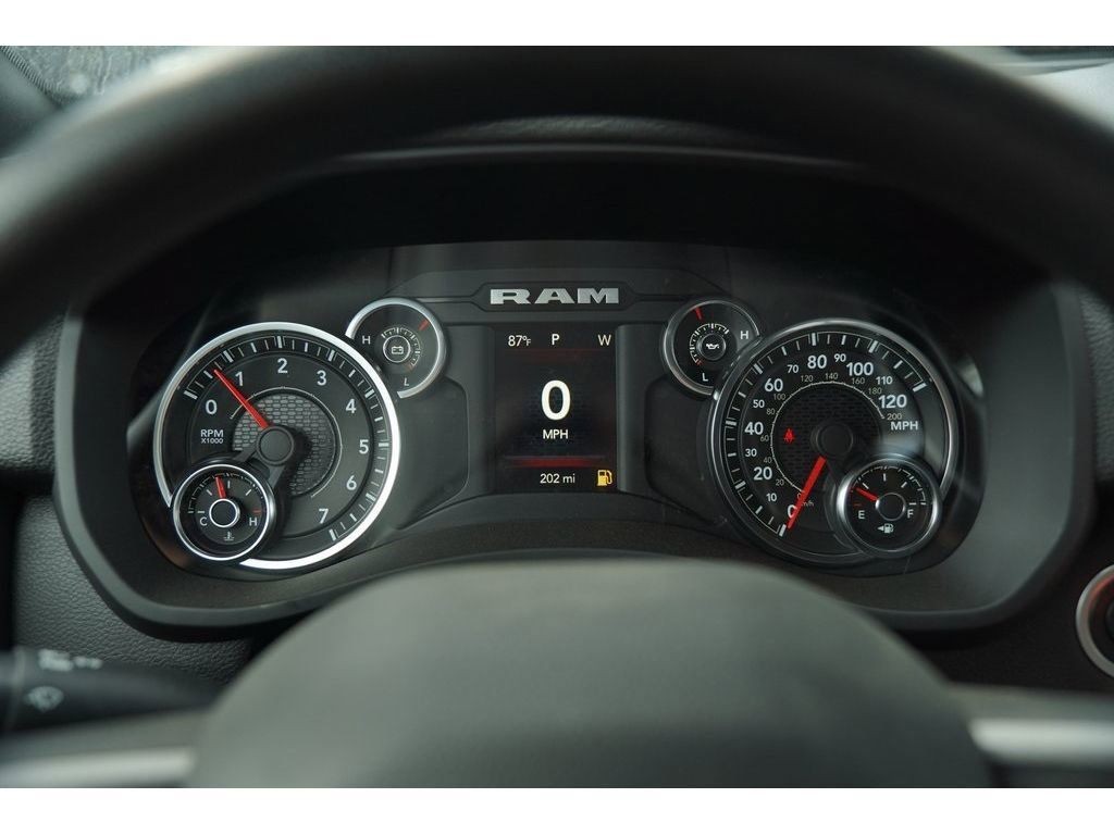 Ram 2500 Vehicle Full-screen Gallery Image 15