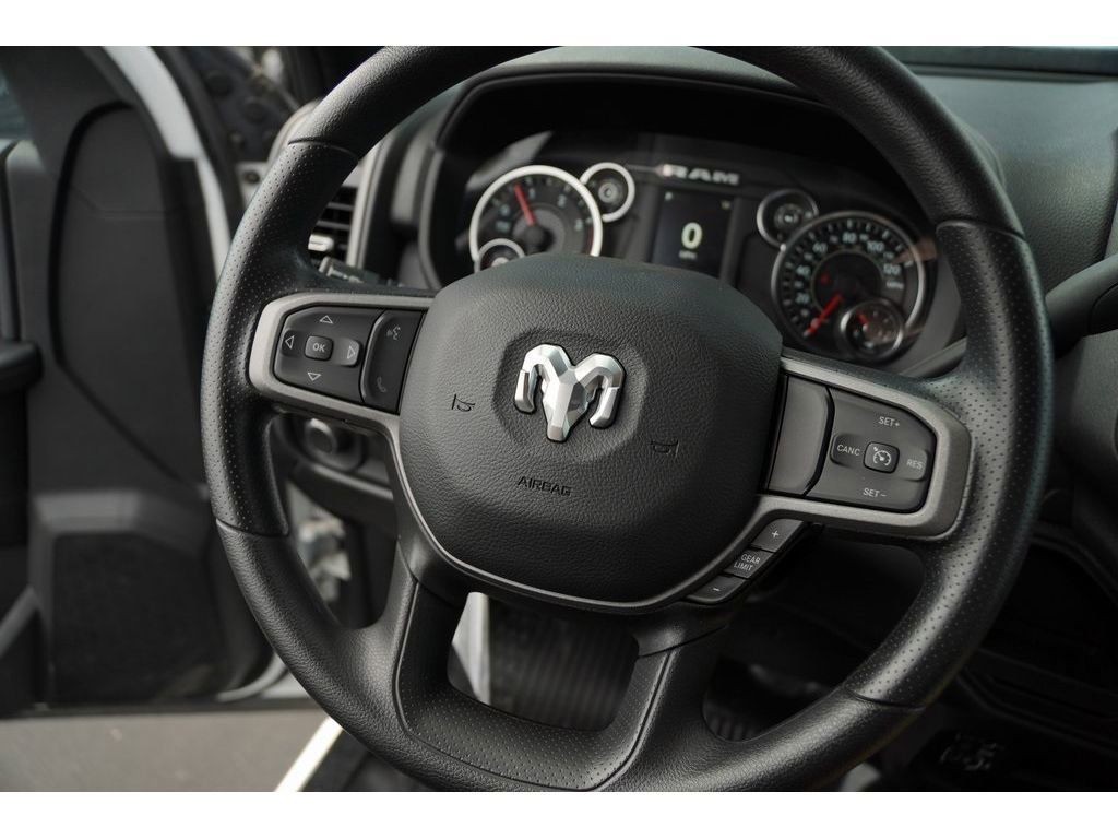 Ram 4500 Chassis Cab Vehicle Full-screen Gallery Image 08