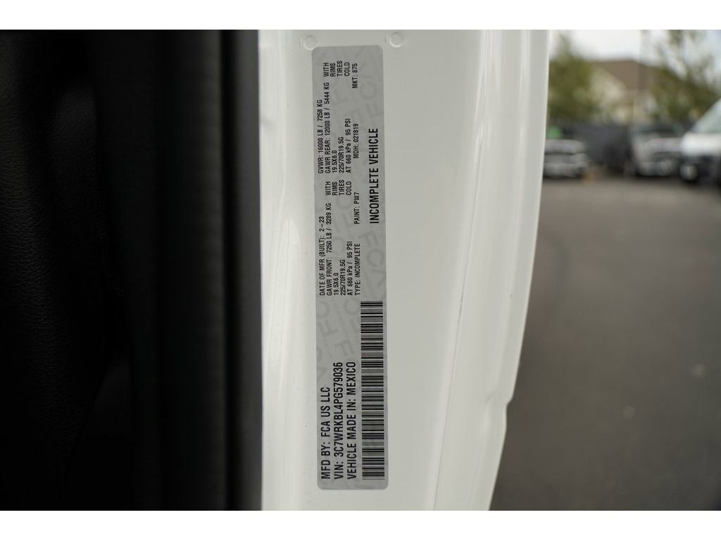 Ram 4500 Chassis Cab Vehicle Full-screen Gallery Image 14