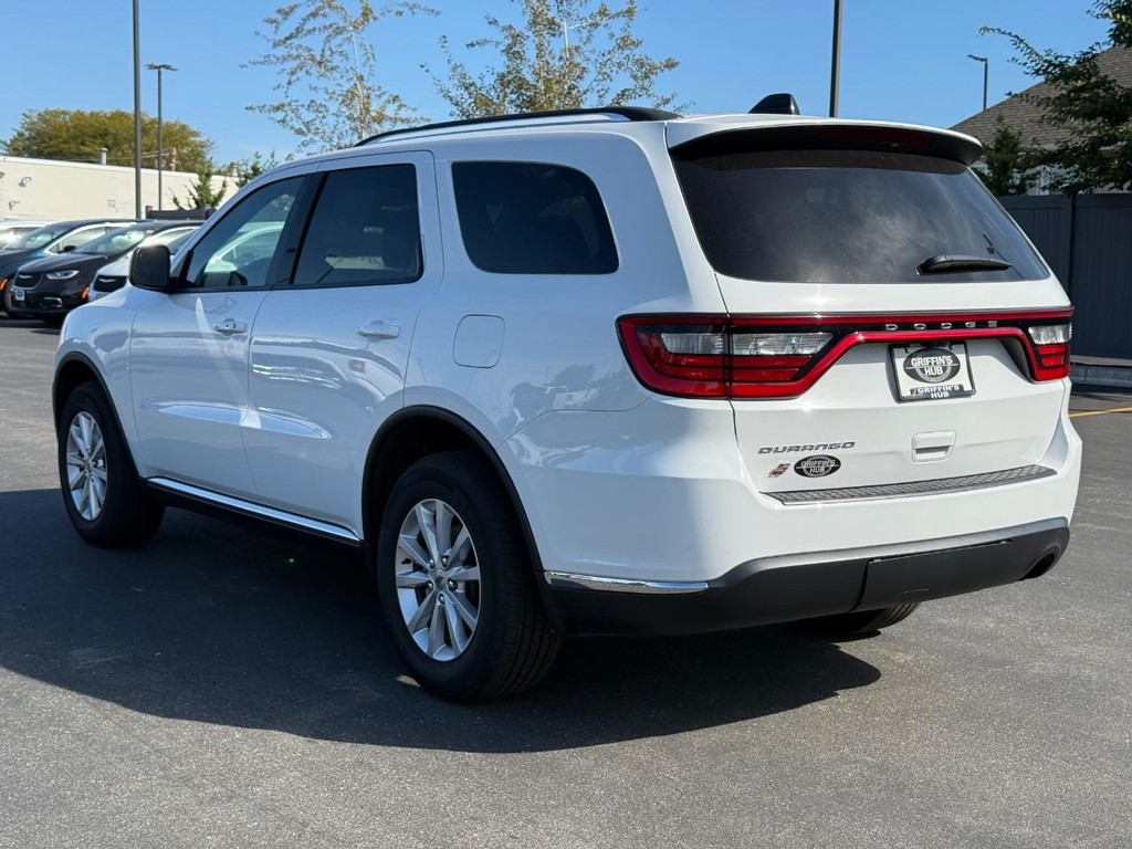 Dodge Durango Vehicle Full-screen Gallery Image 06