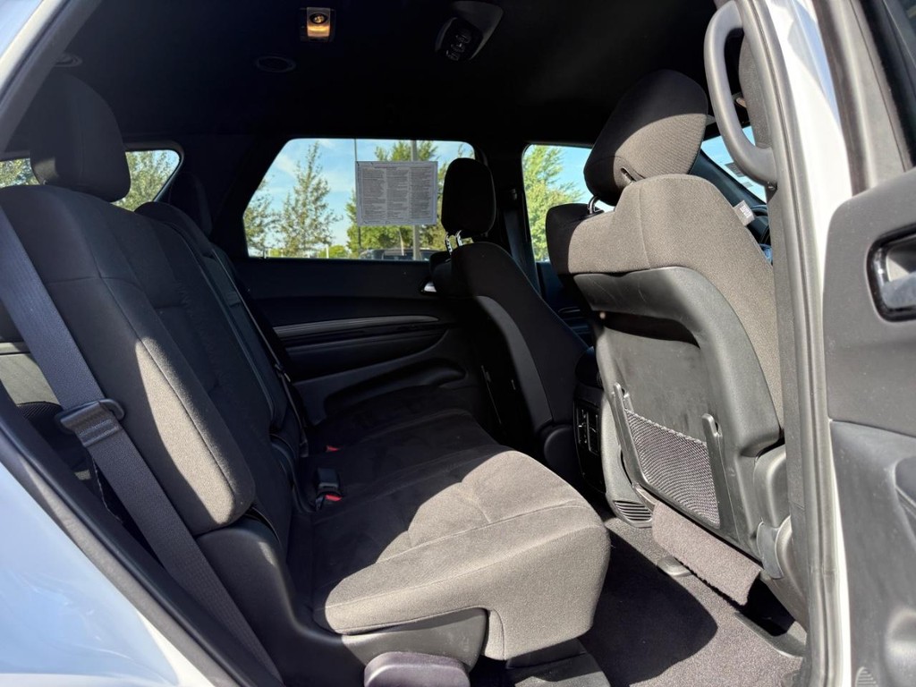 Dodge Durango Vehicle Full-screen Gallery Image 11
