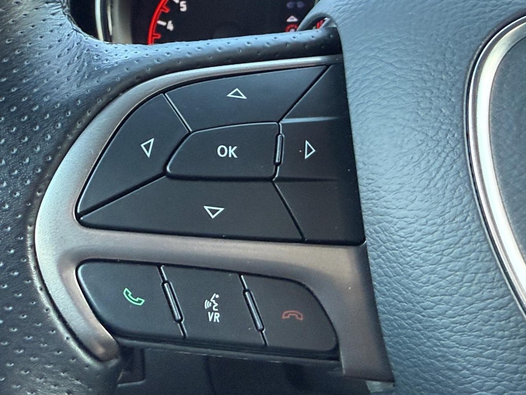 Dodge Durango Vehicle Full-screen Gallery Image 14