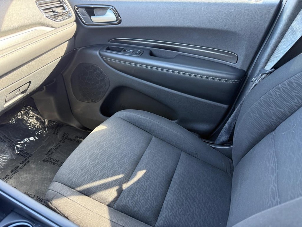 Dodge Durango Vehicle Full-screen Gallery Image 22