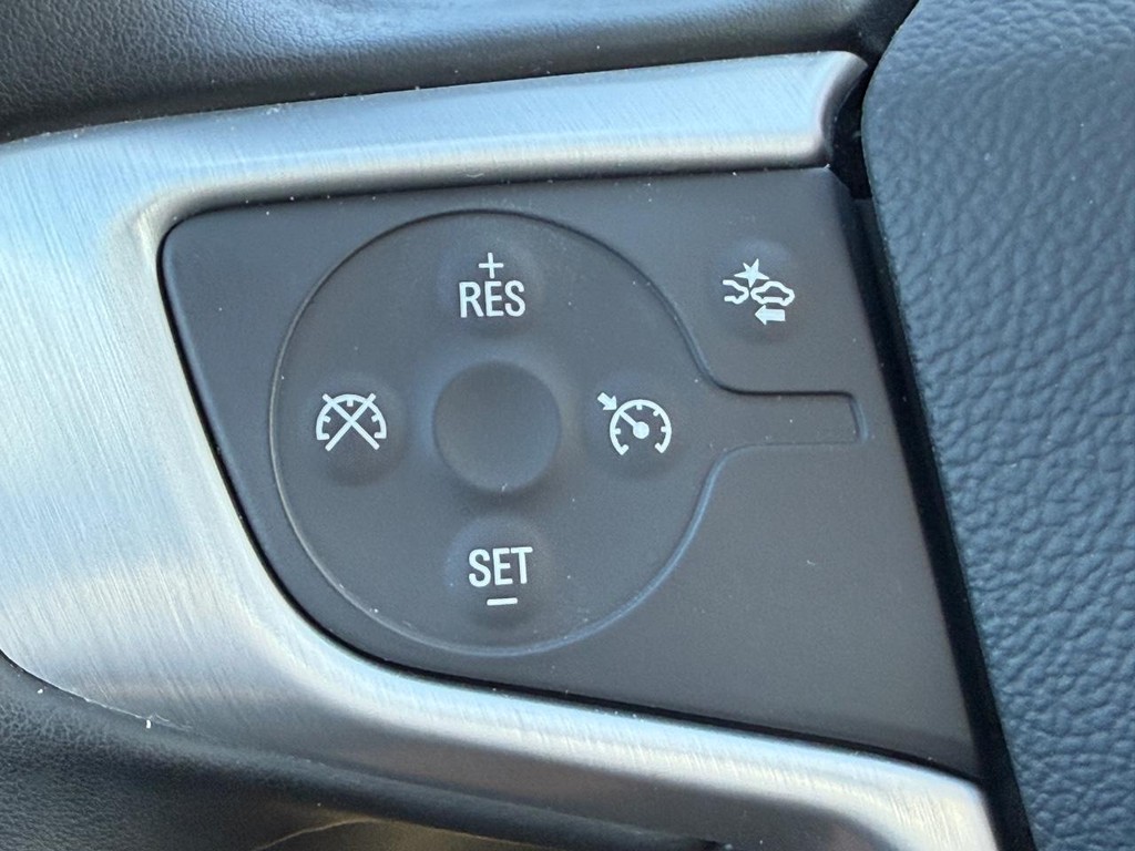 GMC Acadia Vehicle Full-screen Gallery Image 15