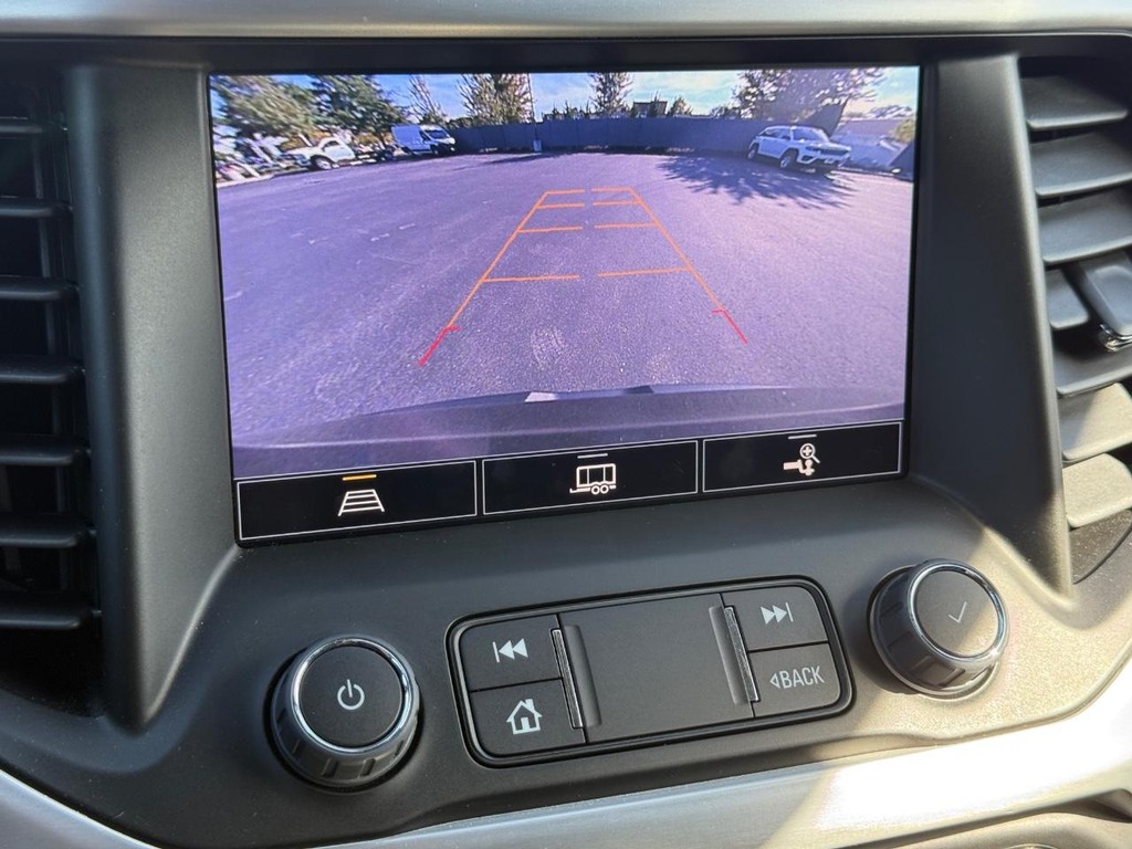 GMC Acadia Vehicle Full-screen Gallery Image 19