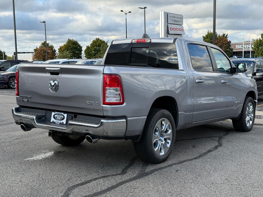 Ram 1500 Vehicle Full-screen Gallery Image 04