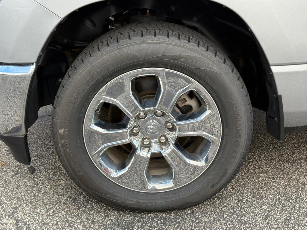 Ram 1500 Vehicle Full-screen Gallery Image 08