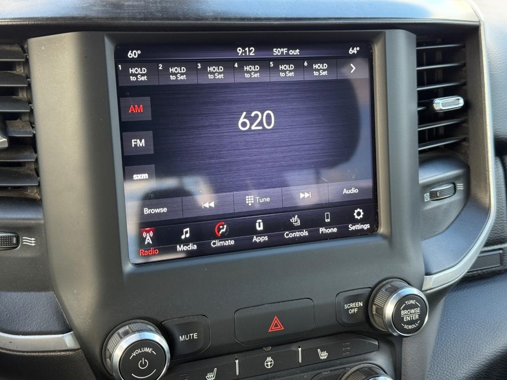 Ram 1500 Vehicle Full-screen Gallery Image 18