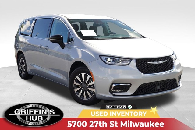more details - chrysler pacifica