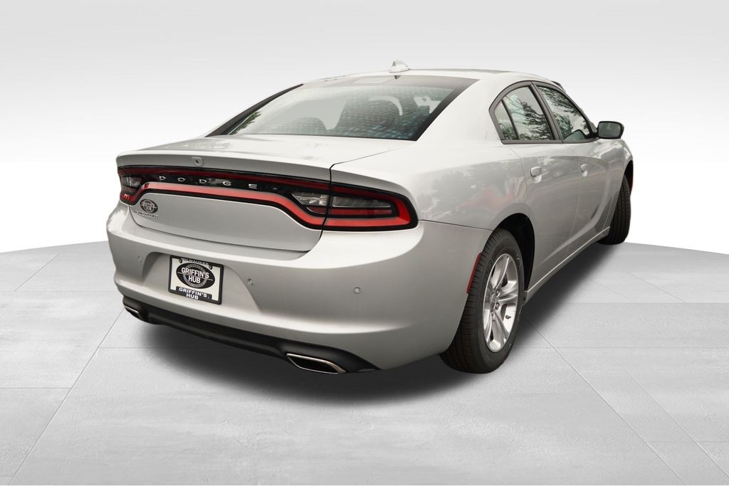 Dodge Charger Vehicle Full-screen Gallery Image 05