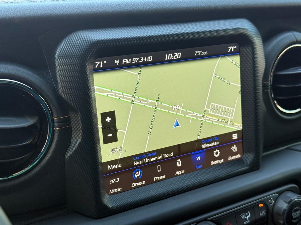 Jeep Gladiator Vehicle Full-screen Gallery Image 19