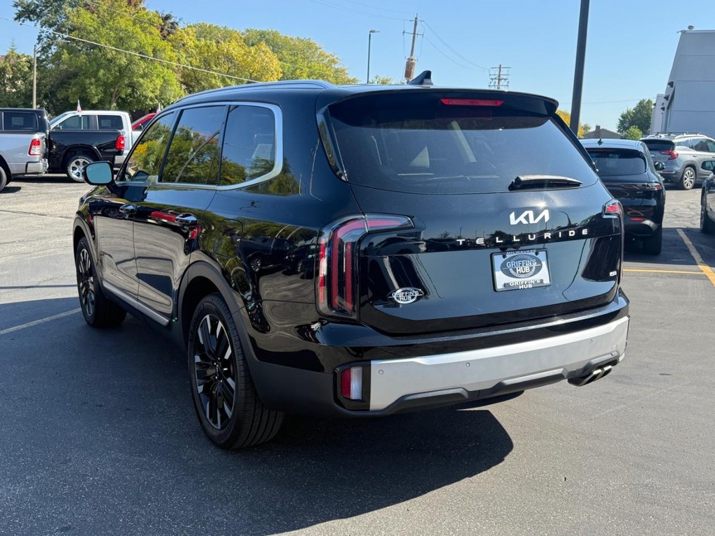 Kia Telluride Vehicle Full-screen Gallery Image 05