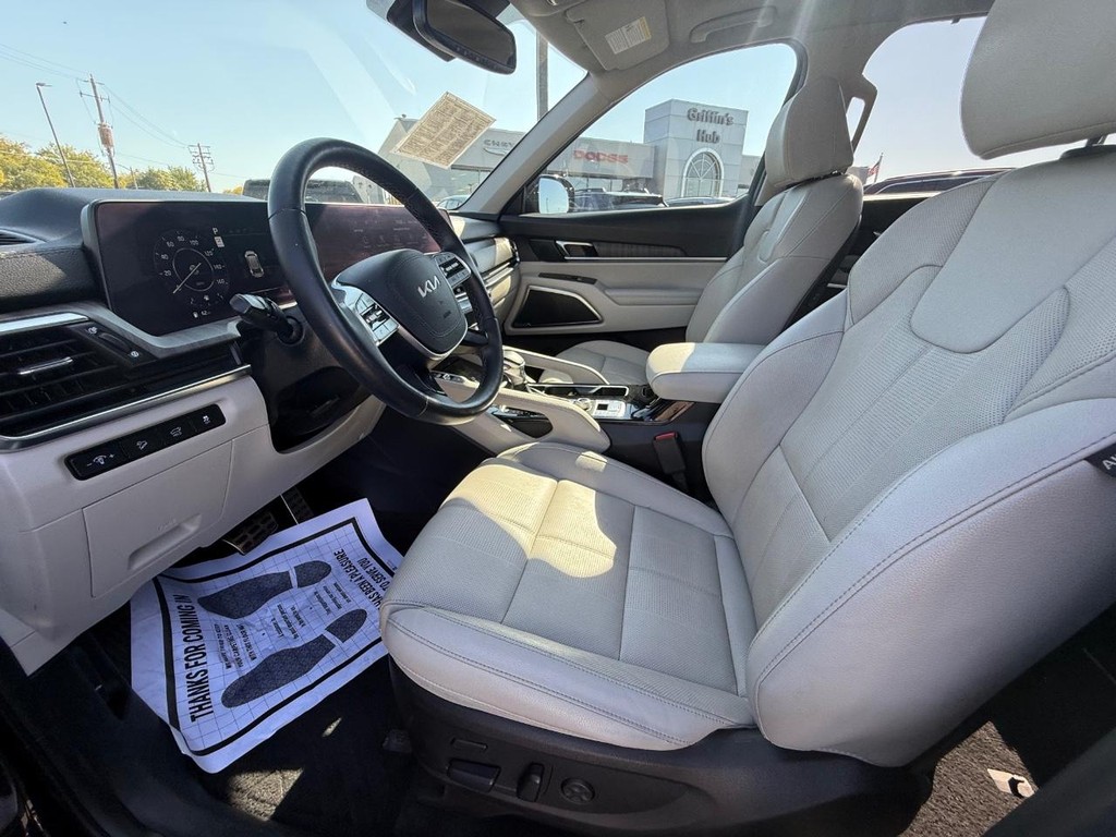 Kia Telluride Vehicle Full-screen Gallery Image 14