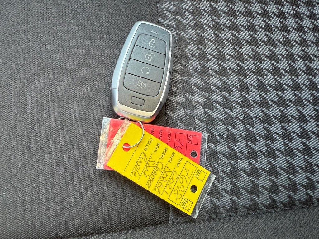 Dodge Charger Vehicle Full-screen Gallery Image 26