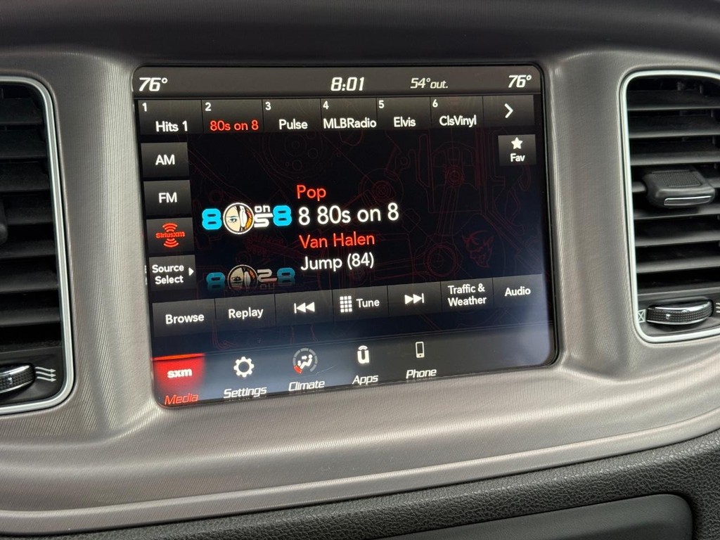 Dodge Charger Vehicle Full-screen Gallery Image 17