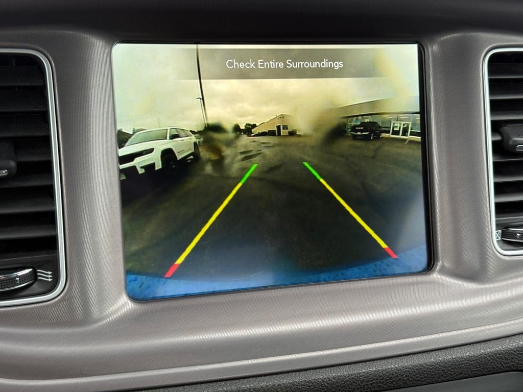 Dodge Charger Vehicle Full-screen Gallery Image 18