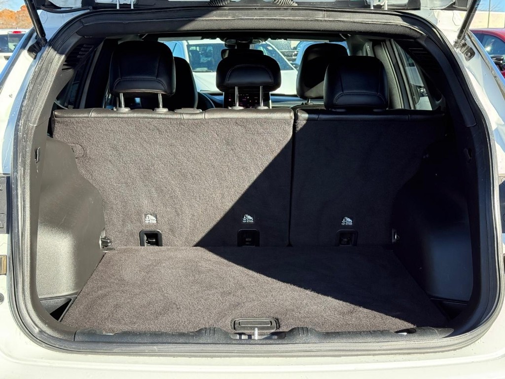 Jeep Compass Vehicle Full-screen Gallery Image 07