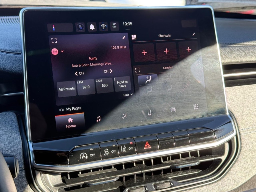 Jeep Compass Vehicle Full-screen Gallery Image 17