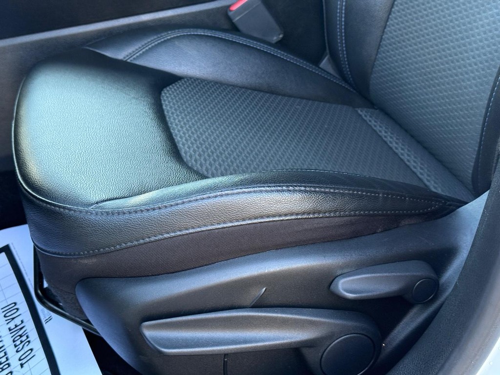 Jeep Compass Vehicle Full-screen Gallery Image 25