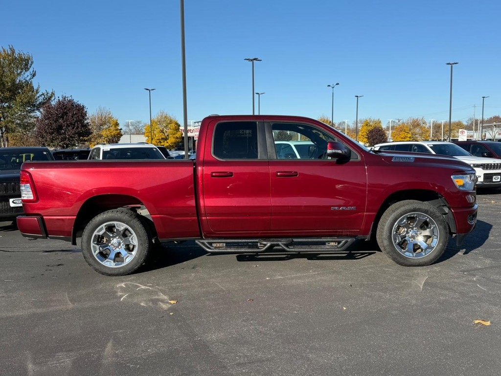 Ram 1500 Vehicle Full-screen Gallery Image 03
