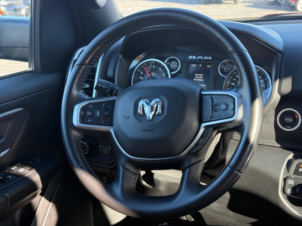 Ram 1500 Vehicle Full-screen Gallery Image 13