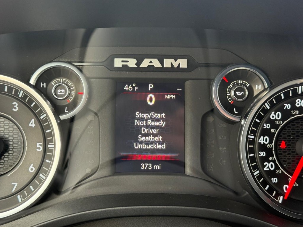 Ram 1500 Vehicle Full-screen Gallery Image 22