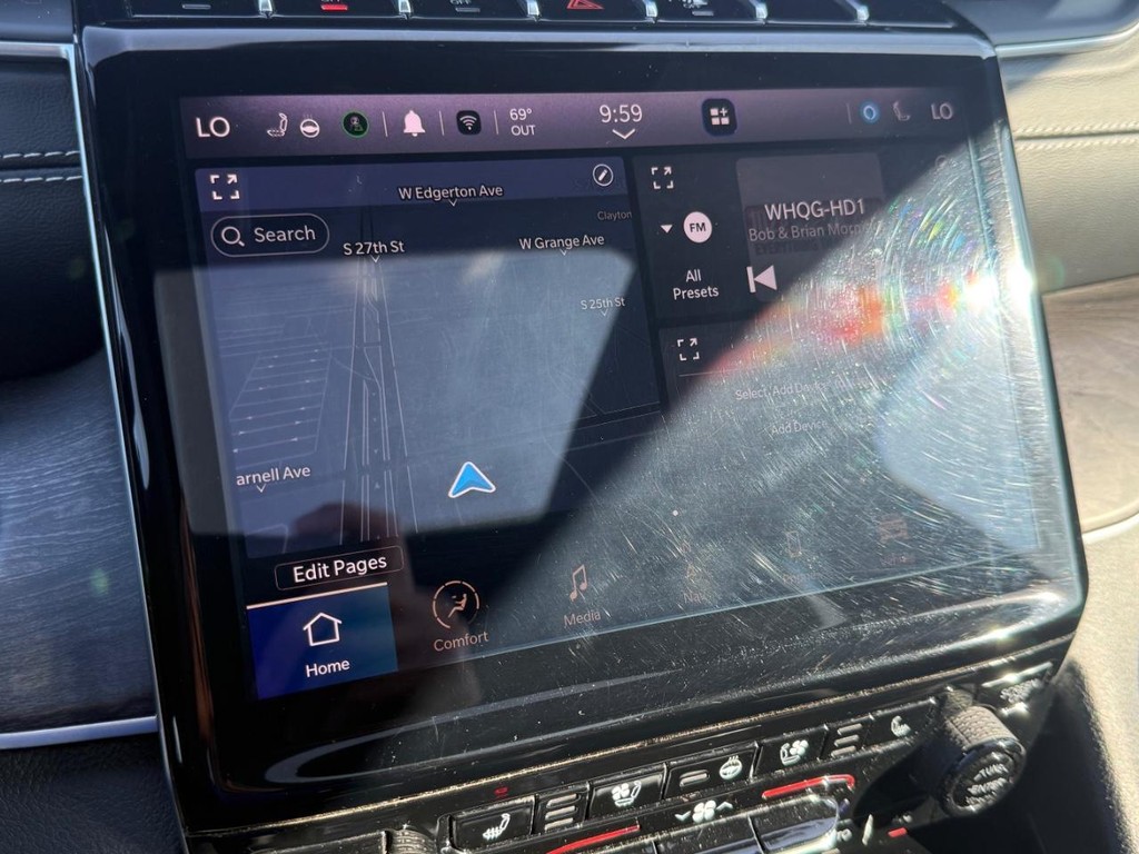 Jeep Grand Cherokee L Vehicle Full-screen Gallery Image 20