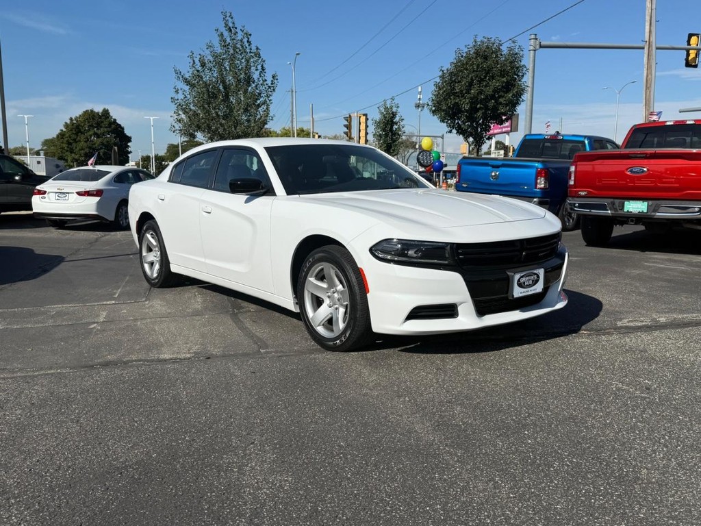 Dodge Charger Vehicle Full-screen Gallery Image 02