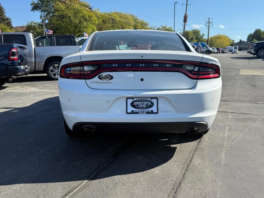 Dodge Charger Vehicle Full-screen Gallery Image 05