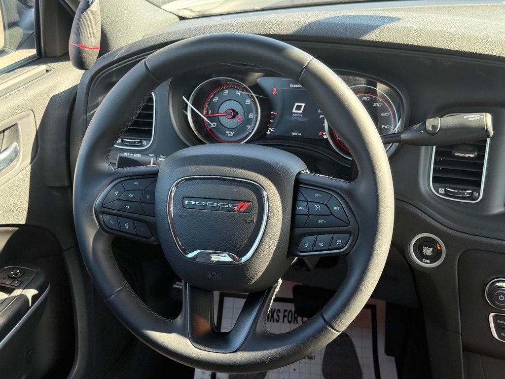 Dodge Charger Vehicle Full-screen Gallery Image 10