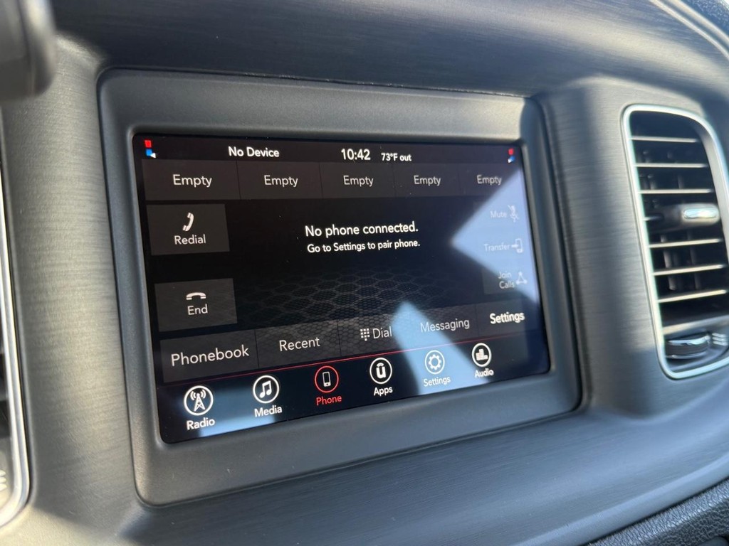 Dodge Charger Vehicle Full-screen Gallery Image 18