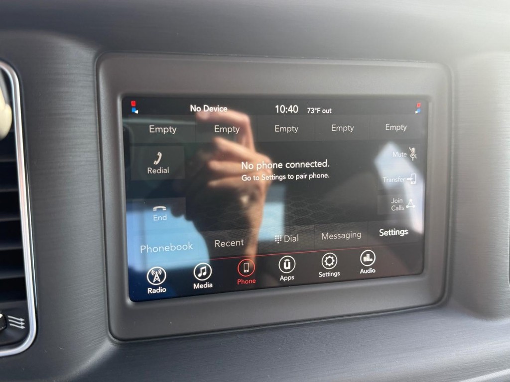 Dodge Charger Vehicle Full-screen Gallery Image 19